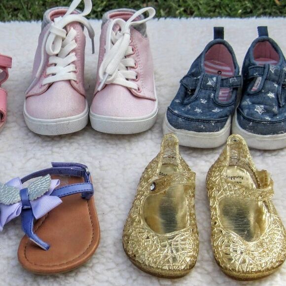 Lot of 5 girls shoes Rampage, Carters, Garanimals & more  (size 5) - Picture 2 of 16